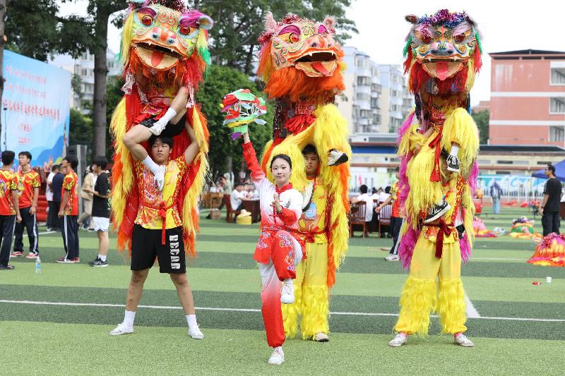 柳邕高級中學(xué)龍獅團成員赴貴港參加2025年廣西潮動三月三民族體育炫表演賽榮獲第二名