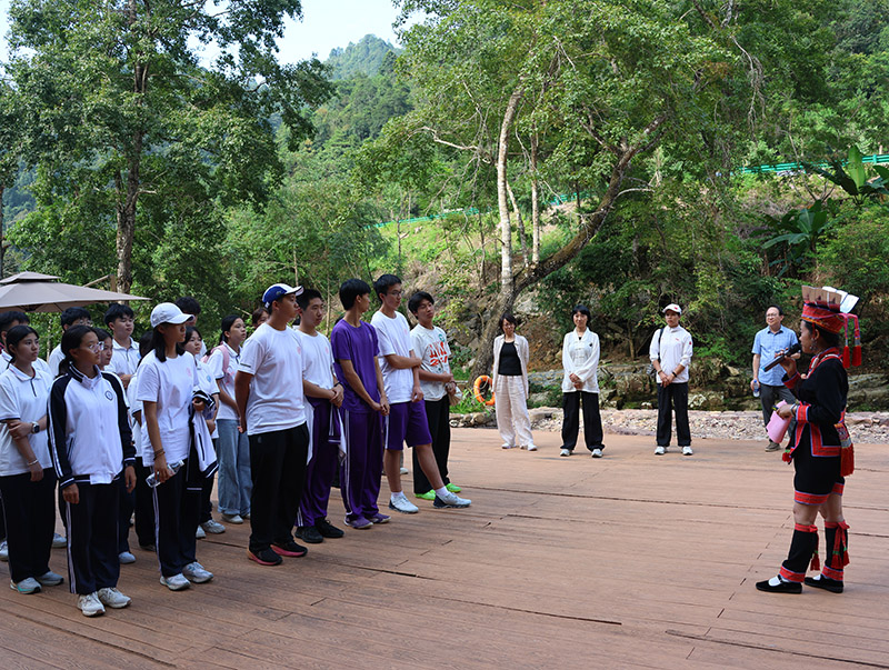 1758632931.jpg 4T8A7354.jpg