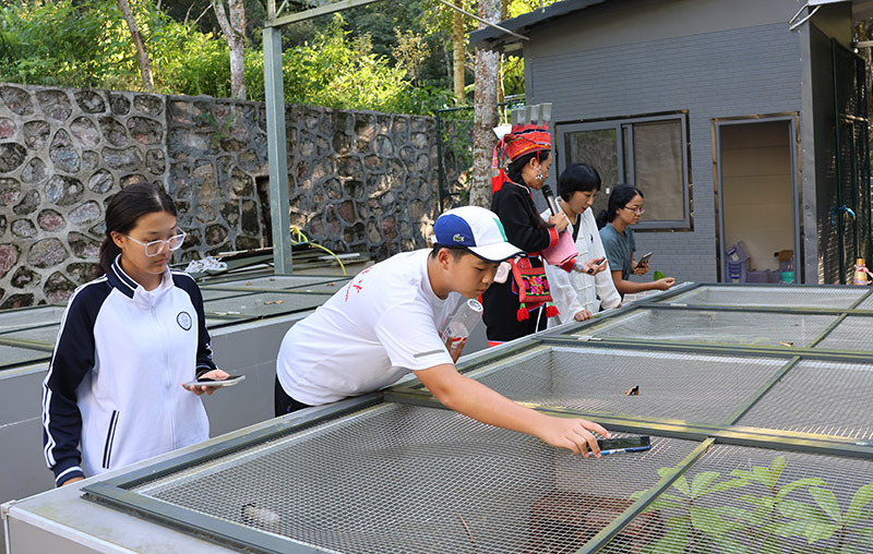 1758633453.jpg 4T8A7455.jpg