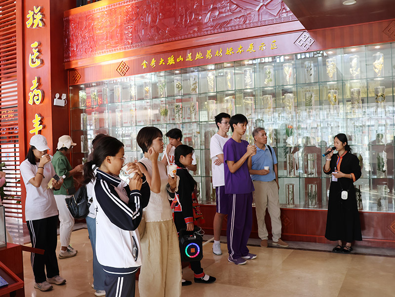 1758633724.jpg 4T8A7480.jpg