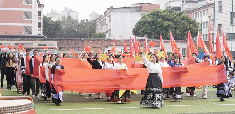 1763874987.png 高二教師.png